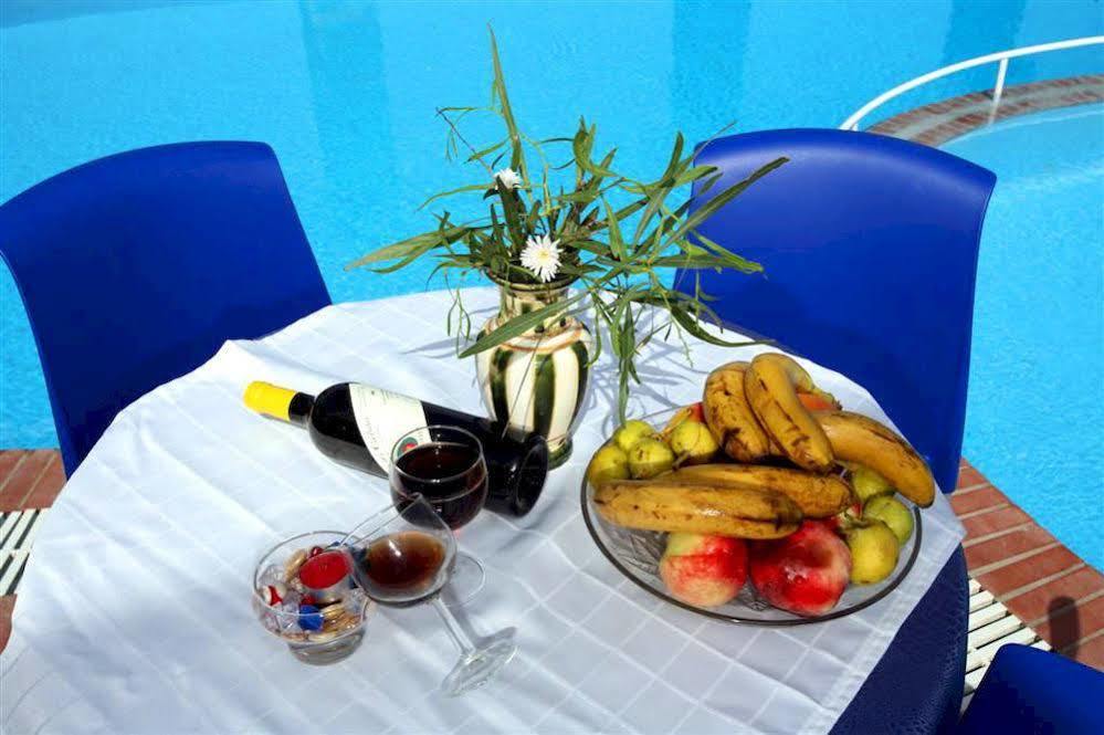 Aiolos Hotel Menites Ngoại thất bức ảnh